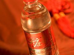 PET尖莊酒價(jià)位 銷(xiāo)量好的五糧液-PET尖莊酒廠家推薦圖片|PET尖莊酒價(jià)位 銷(xiāo)量好的五糧液-PET尖莊酒廠家推薦產(chǎn)品圖片由許昌市茗仕商貿(mào)公司生產(chǎn)提供-