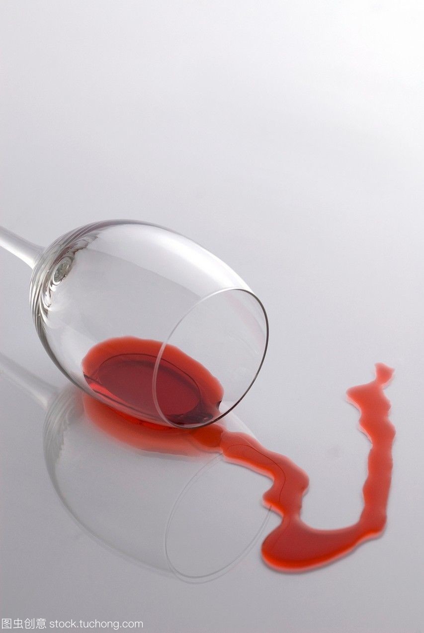 墮落的玻璃酒灑